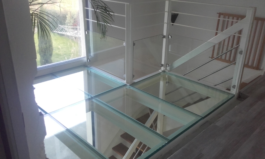 Rs Inox Agenceur Metallerie Rennes DALLE DE VERRE ET FILET 6