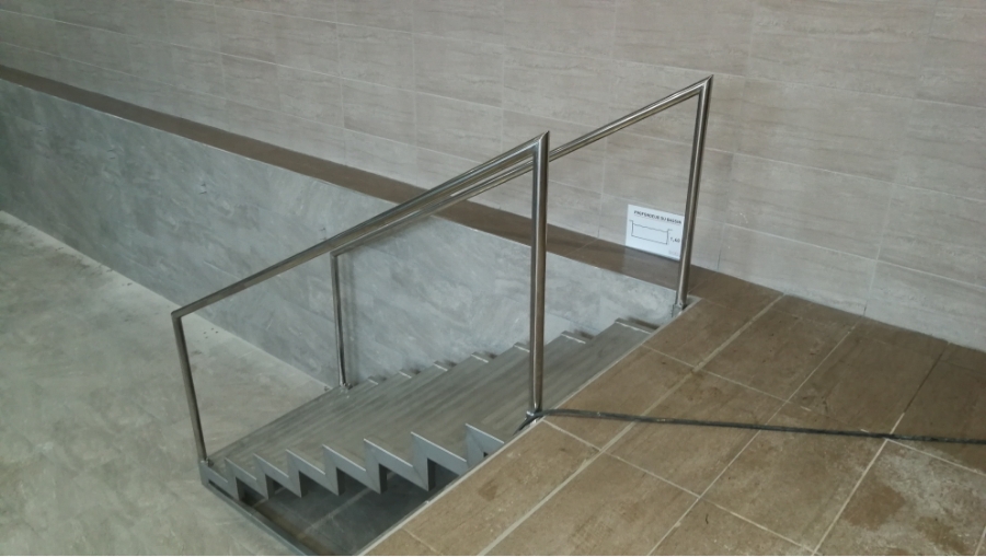 Rs Inox Agenceur Metallerie Rennes ESCALIER A CREMAILLERE 23