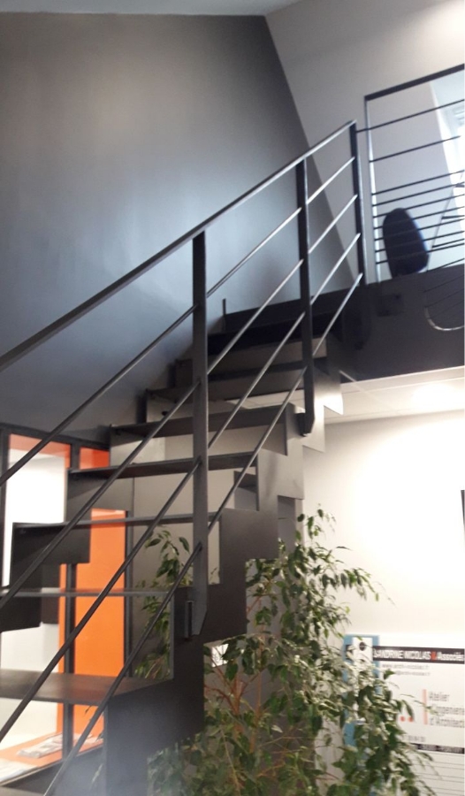 Rs Inox Agenceur Metallerie Rennes ESCALIER A CREMAILLERE 25