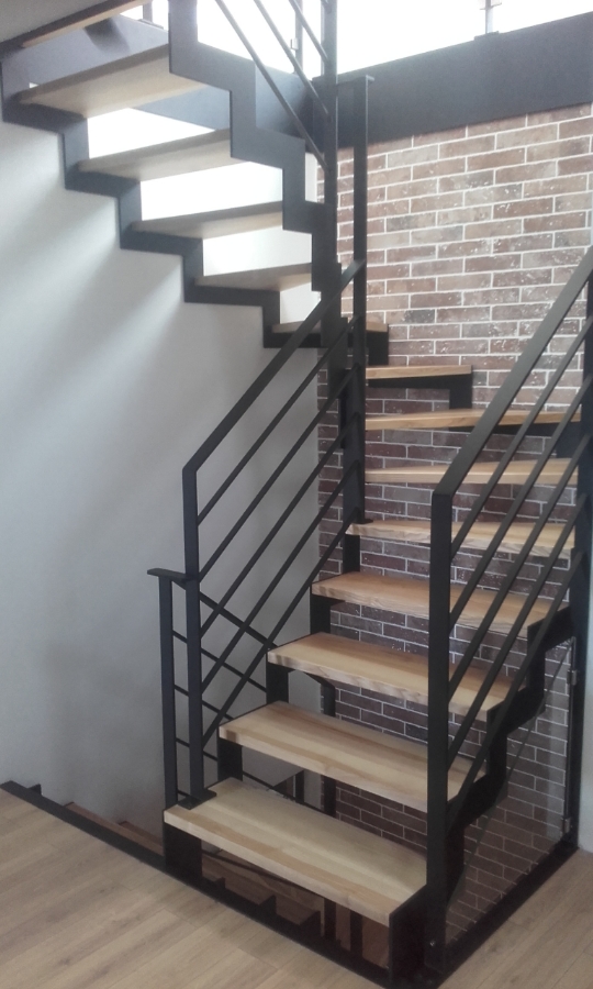 Rs Inox Agenceur Metallerie Rennes ESCALIER A CREMAILLERE 6