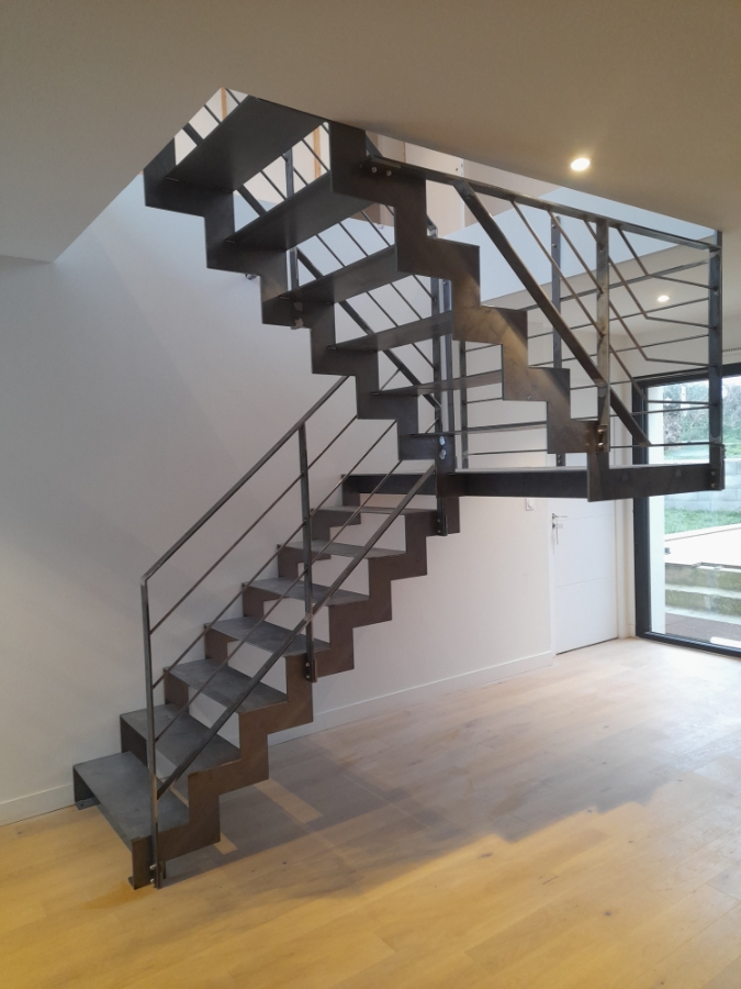 Rs Inox Agenceur Metallerie Rennes ESCALIER A CREMAILLERE 7