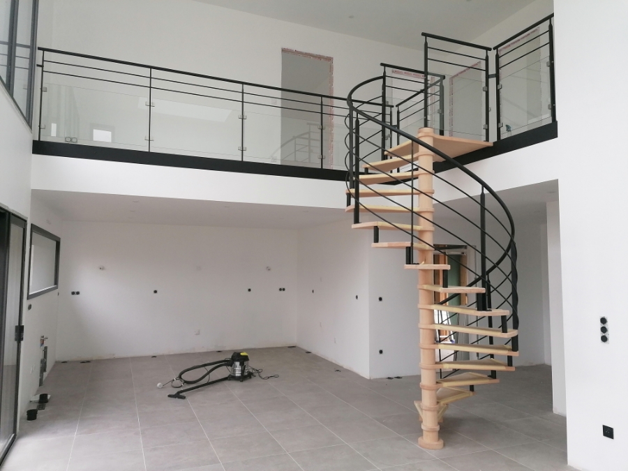 Rs Inox Agenceur Metallerie Rennes ESCALIER HELICOIDALE 20