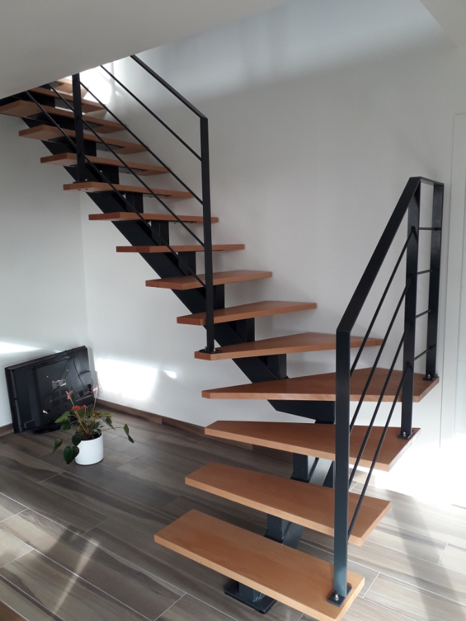 Rs Inox Agenceur Metallerie Rennes ESCALIER LIMON CENTRAL 11