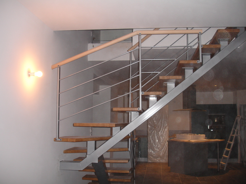 Rs Inox Agenceur Metallerie Rennes ESCALIER LIMON CENTRAL 21