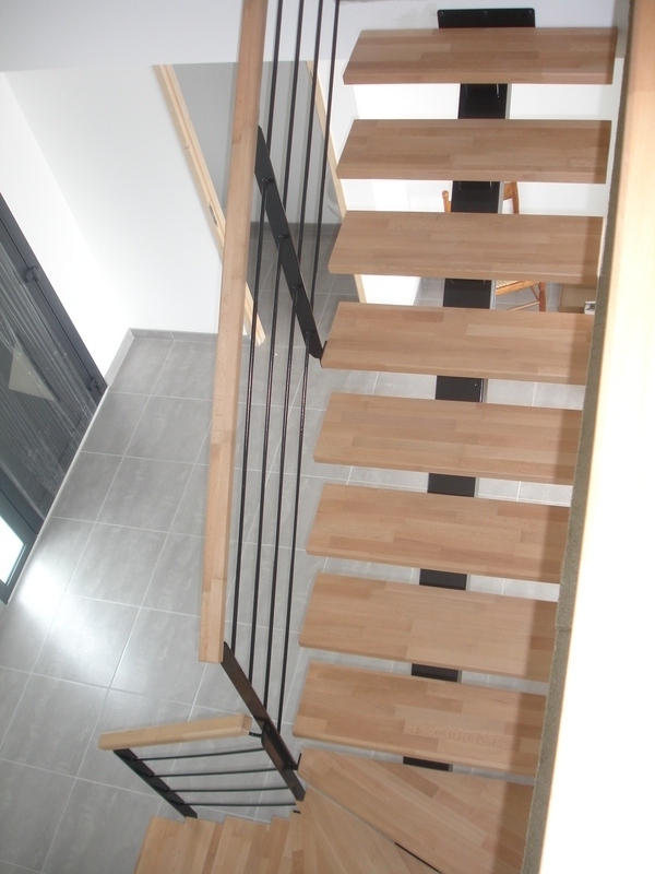 Rs Inox Agenceur Metallerie Rennes ESCALIER LIMON CENTRAL 24