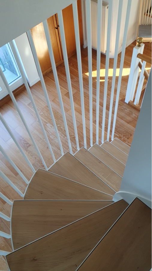 Rs Inox Agenceur Metallerie Rennes ESCALIER SUSPENDU 13