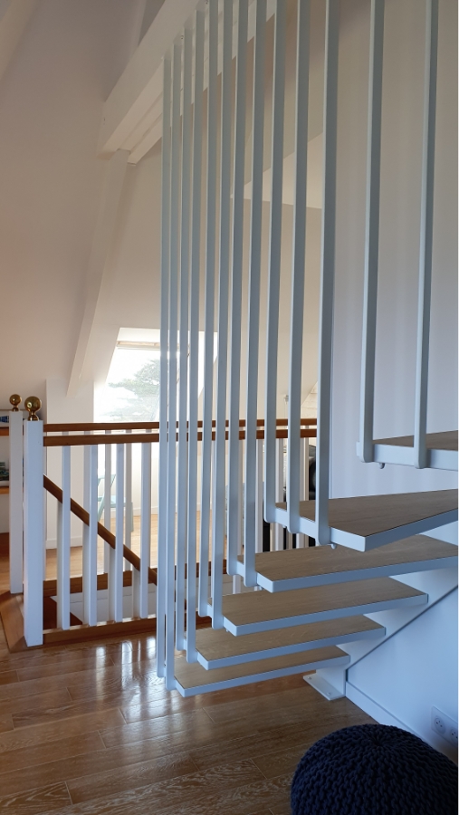 Rs Inox Agenceur Metallerie Rennes ESCALIER SUSPENDU 15