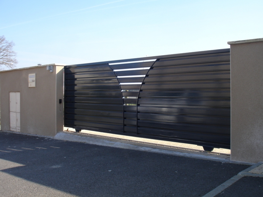 Rs Inox Agenceur Metallerie Rennes PORTAIL COULISSANT 9