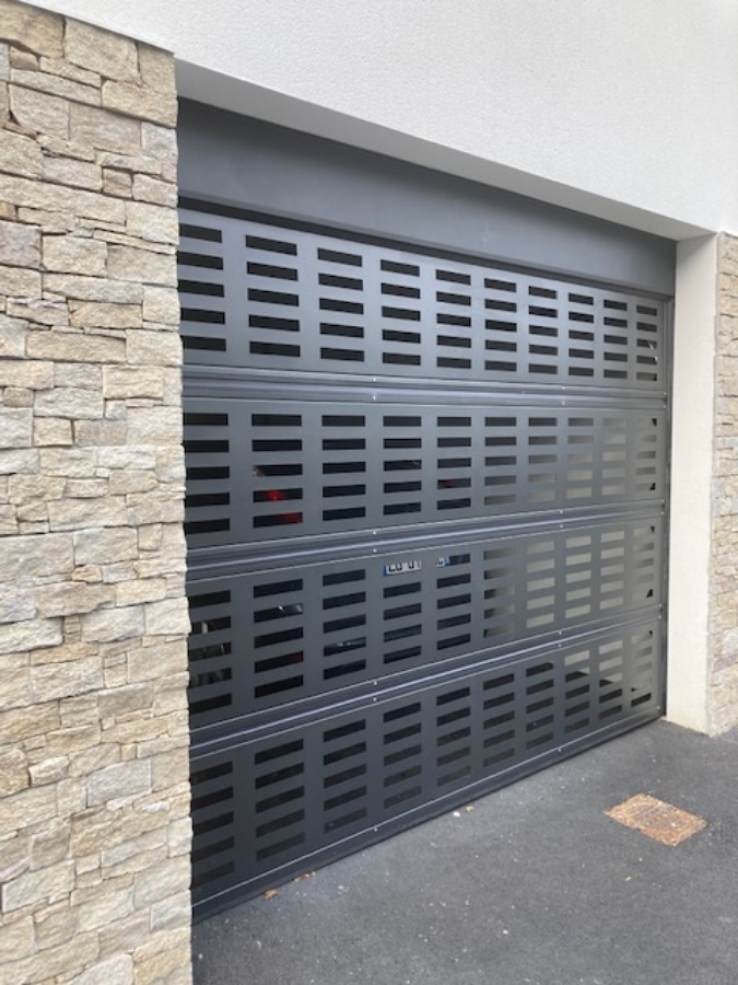 Rs Inox Agenceur Metallerie Rennes PORTE DE GARAGE 2