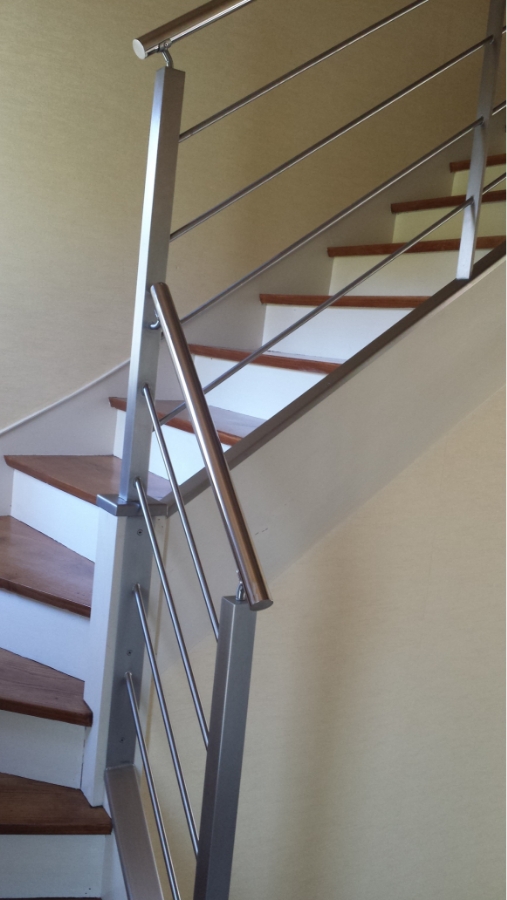 Rs Inox Agenceur Metallerie Rennes RELOOKAGE ESCALIER 3